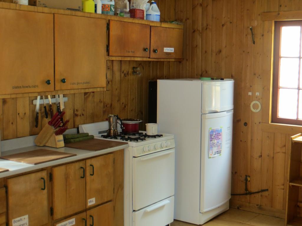 Hi Rampart Creek - Hostel 萨斯喀彻温河渡口 外观 照片