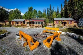 Hi Rampart Creek - Hostel 萨斯喀彻温河渡口 外观 照片